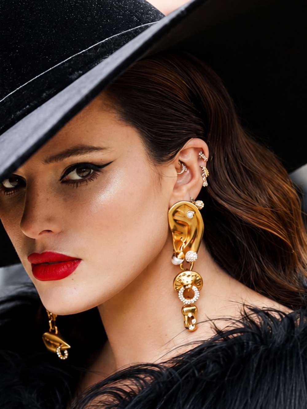 New!Luxury Surreal Gold Ear & Lips Earrings